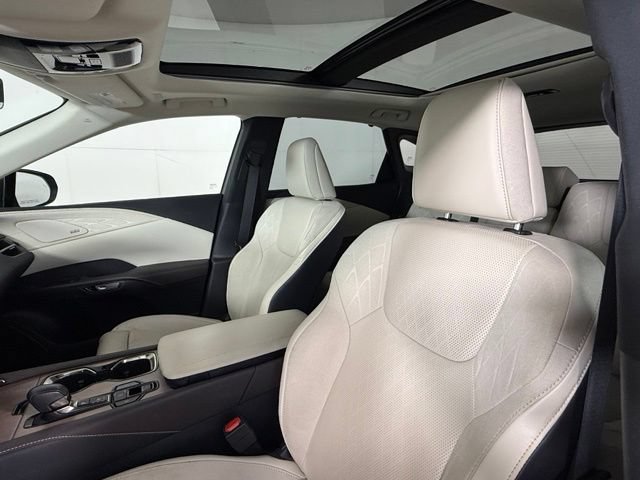 Used 2024 Lexus RX 350 FWD w/ Convenience Package image 17