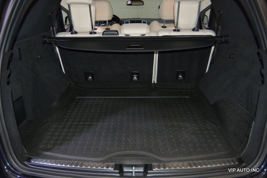 Used 2012 Mercedes-Benz ML 63 AMG 4MATIC image 32