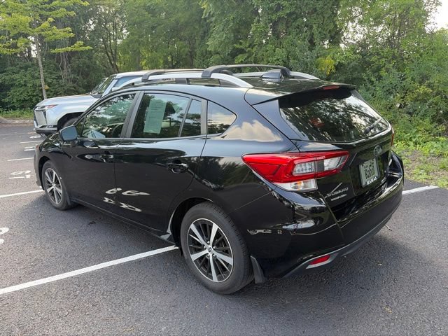 Used 2022 Subaru Impreza 2.0i Premium w/ Popular Package #3 AWD/4WD image 9