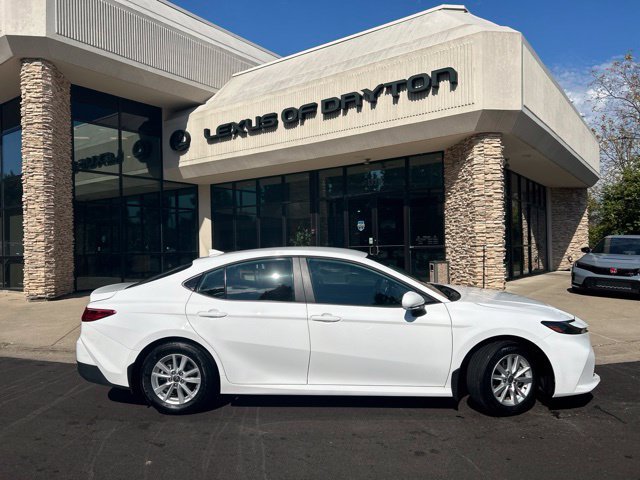 Used 2025 Toyota Camry LE FWD image 8