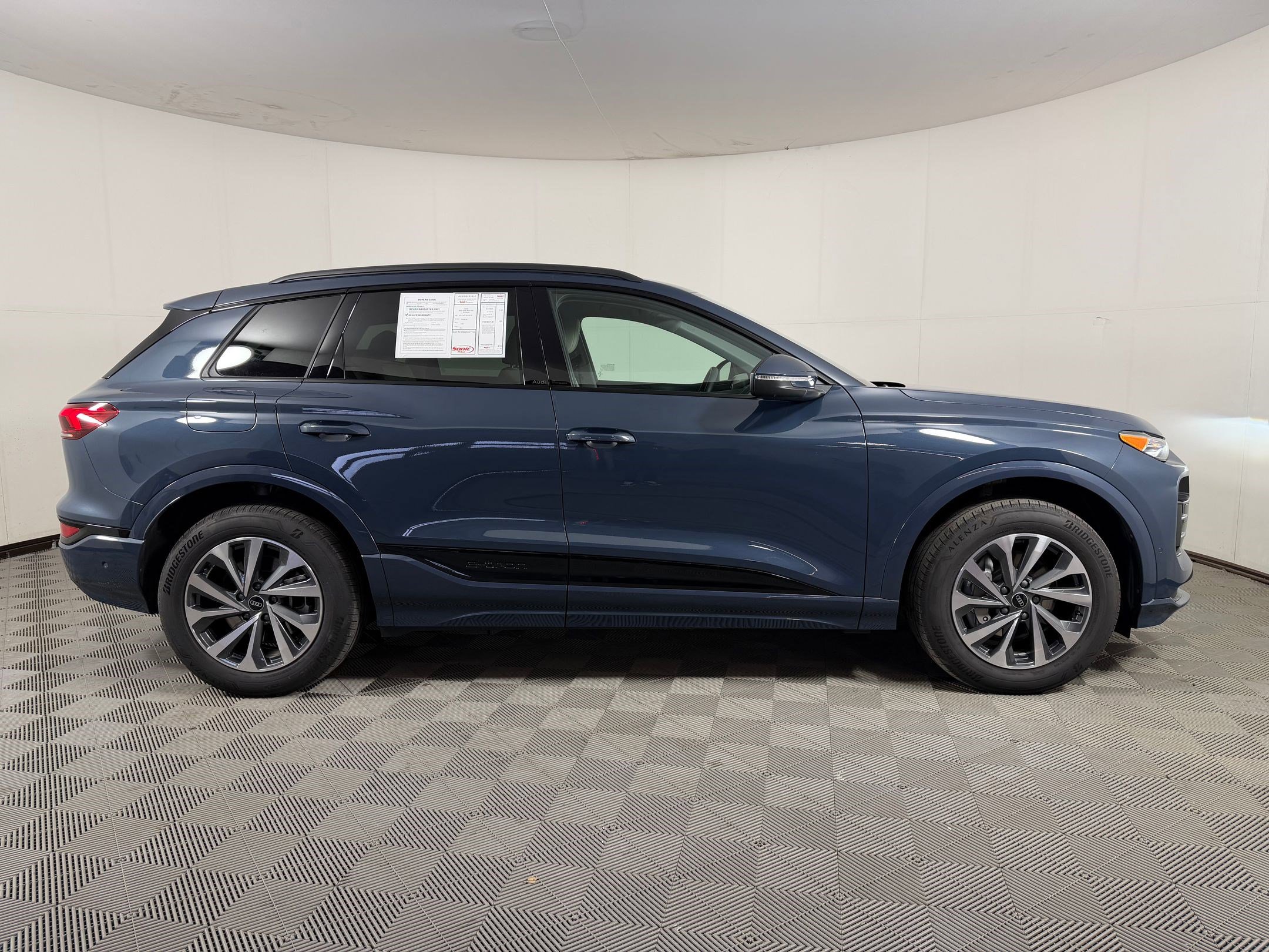 Certified 2025 Audi Q6 e-tron Premium w/ Convenience Package image 8