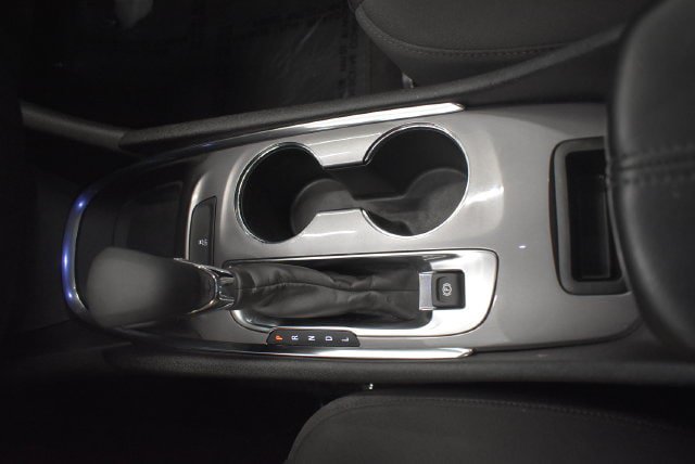 Used 2022 Chevrolet Malibu LT FWD image 29