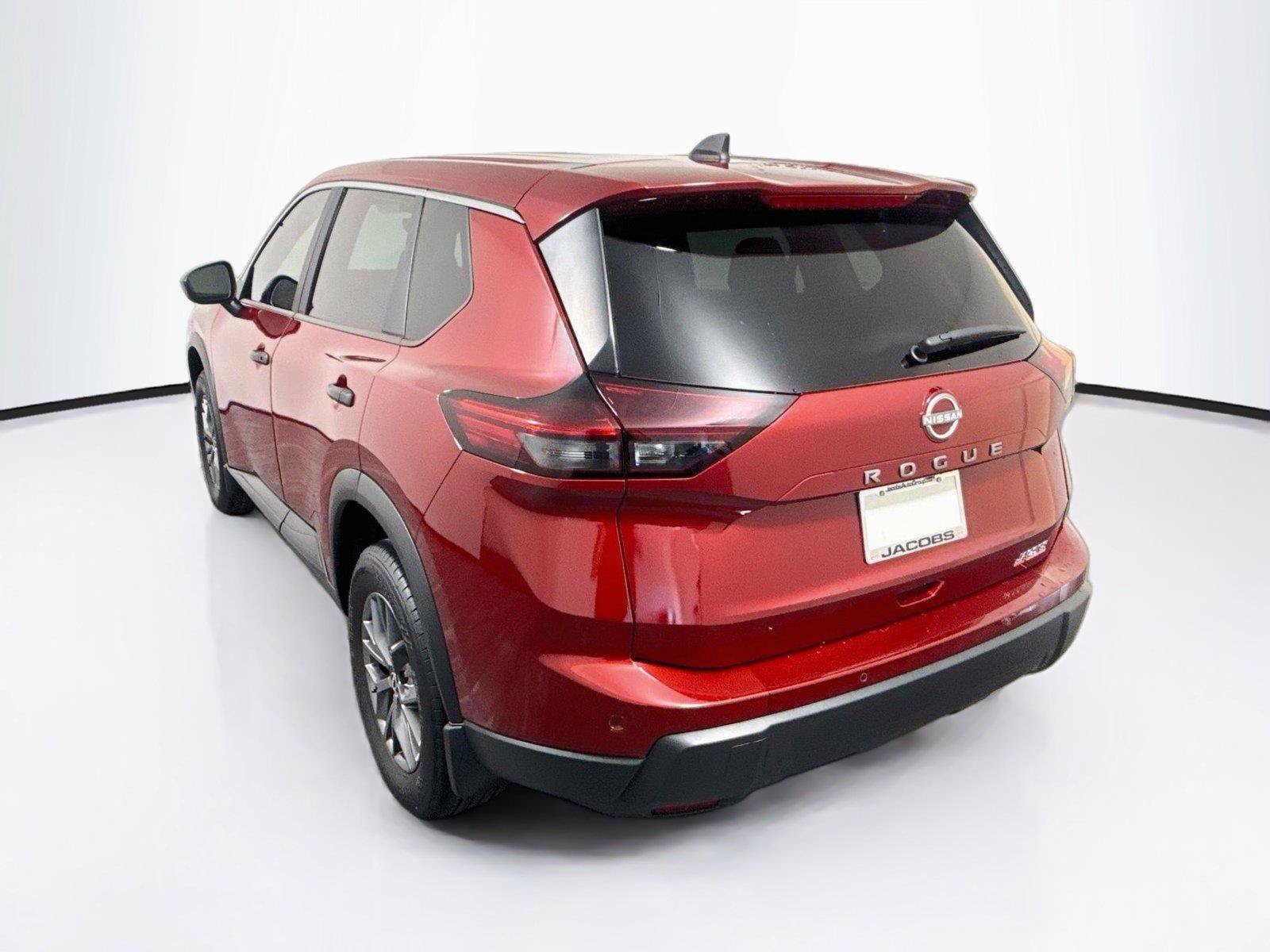 Used 2026 Nissan Rogue S FWD image 3