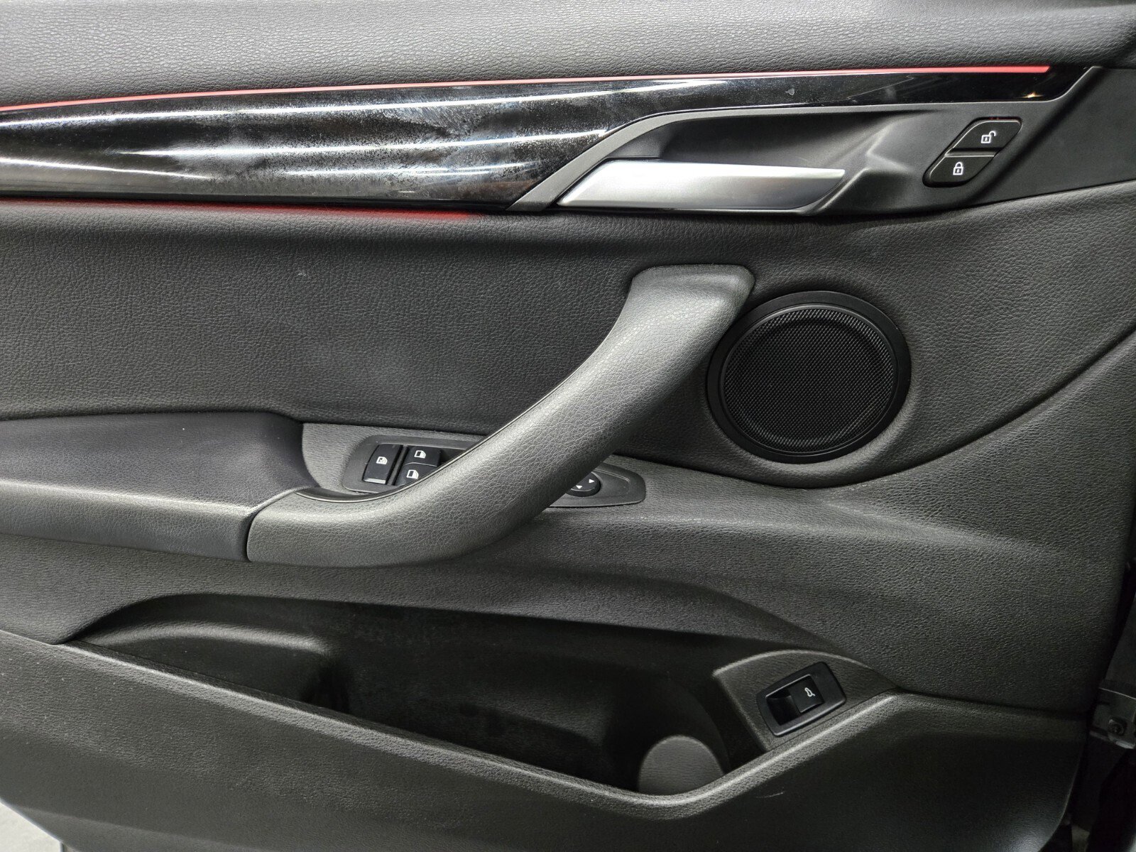 Used 2018 BMW X2 sDrive28i w/ Convenience Package image 15