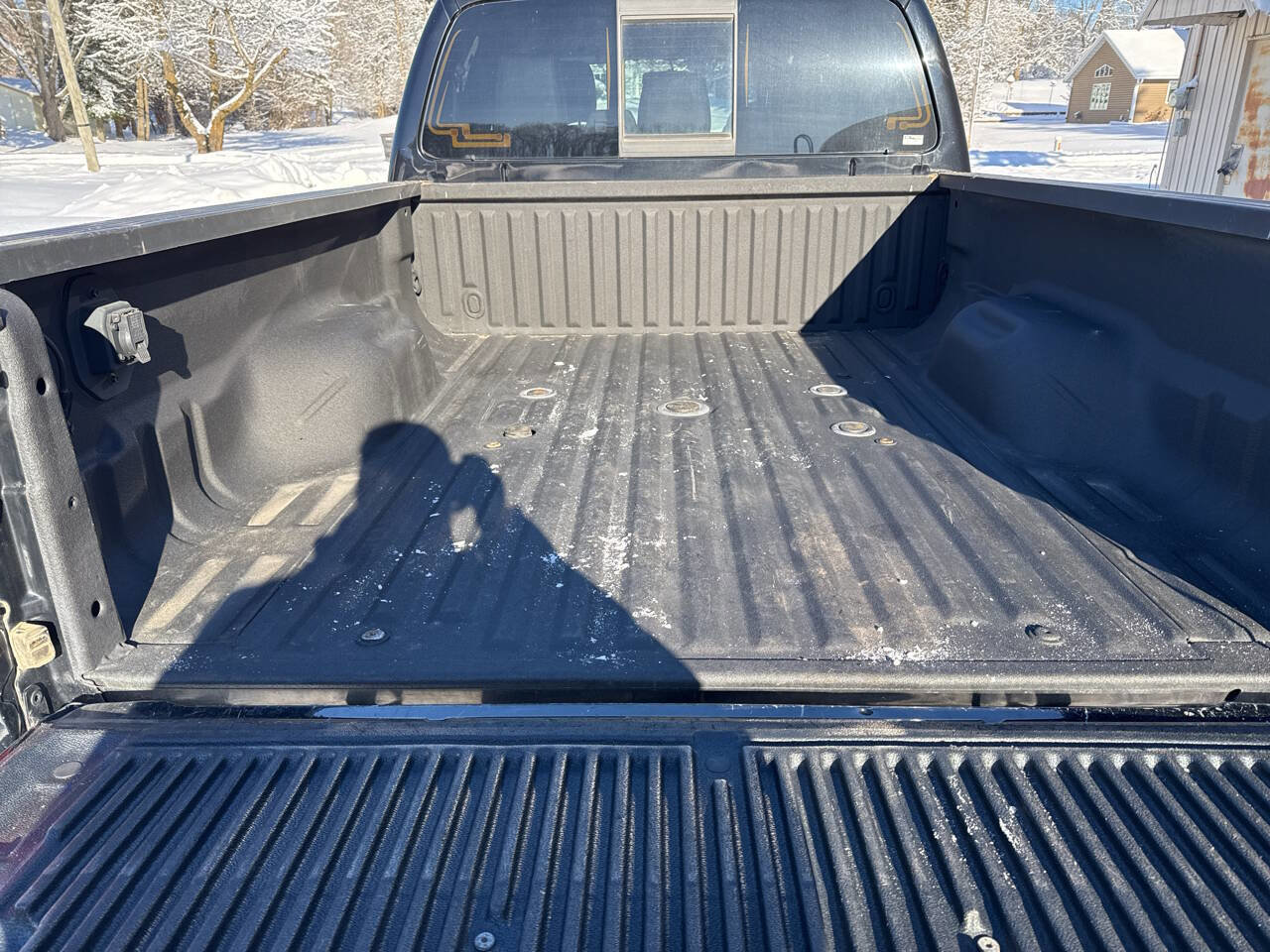 Used 2016 Ford F350 Lariat w/ Chrome Package image 21