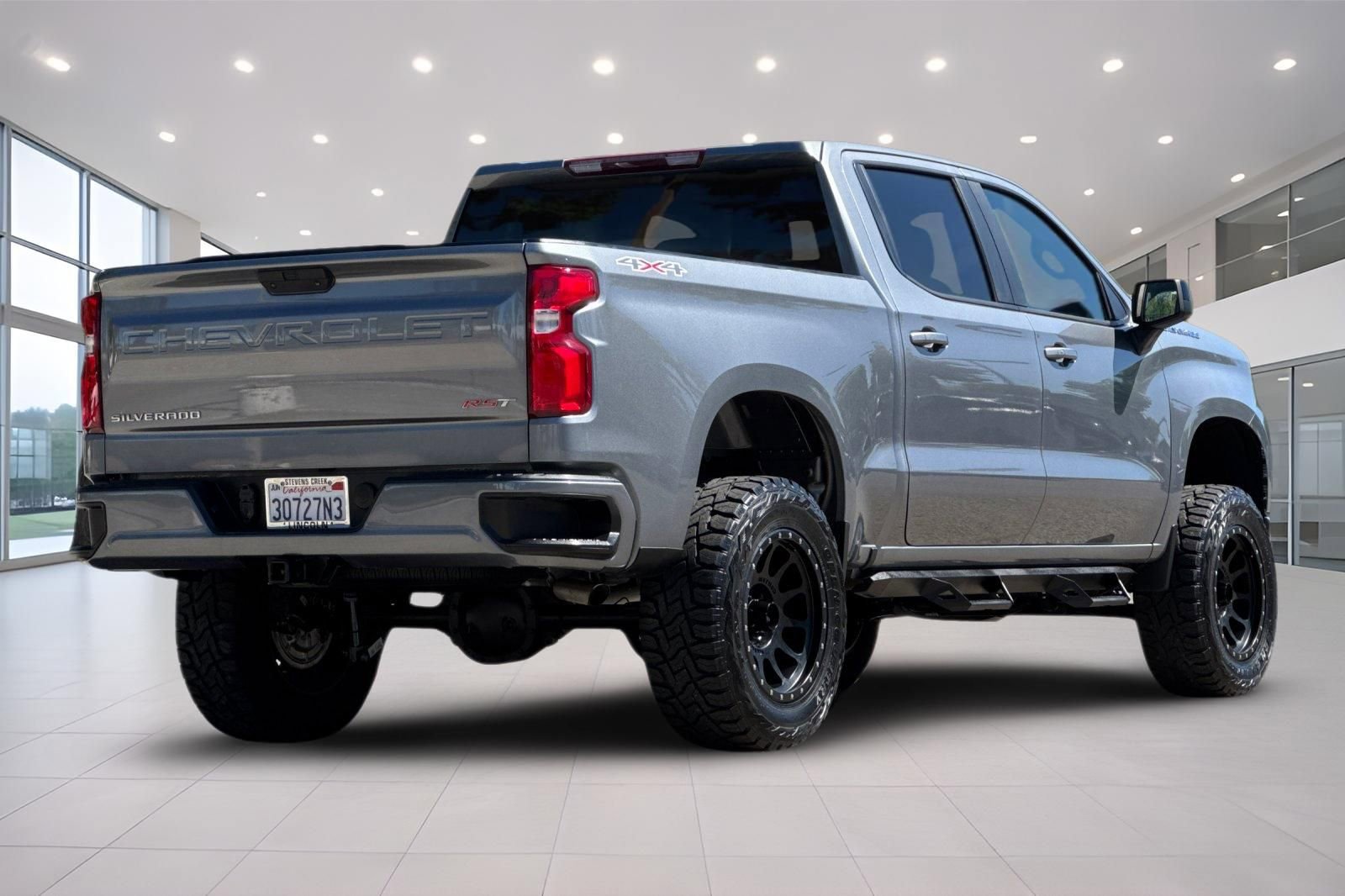 Used 2022 Chevrolet Silverado 1500 RST AWD/4WD image 4