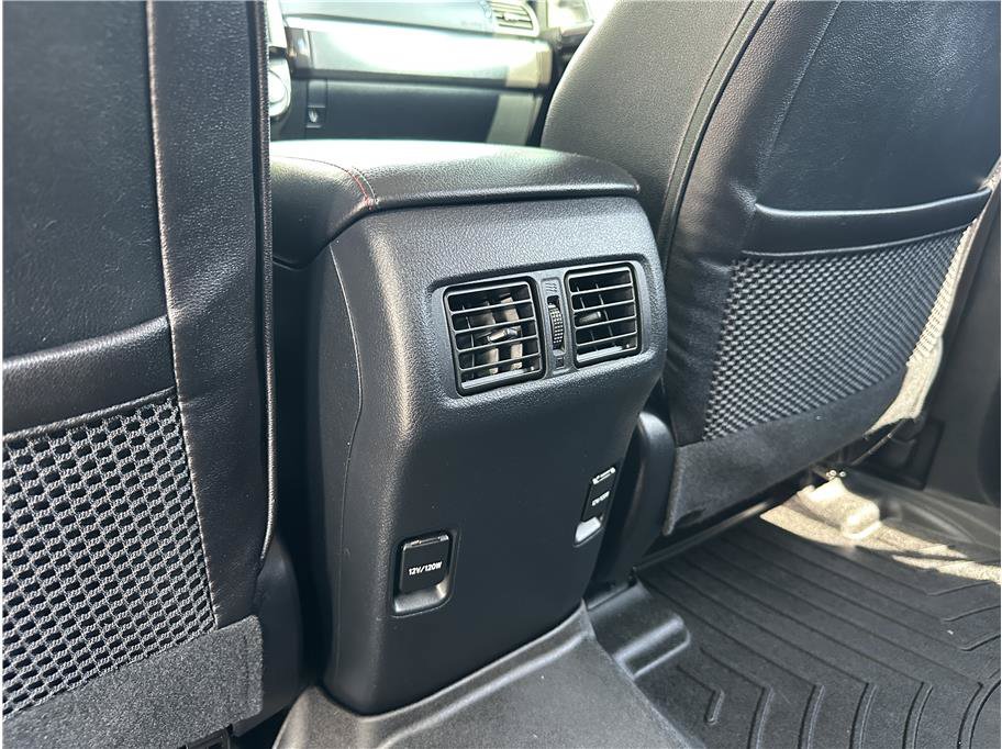 Used 2018 Toyota 4Runner TRD Off-Road Premium w/ TRD Performance Package AWD/4WD image 18