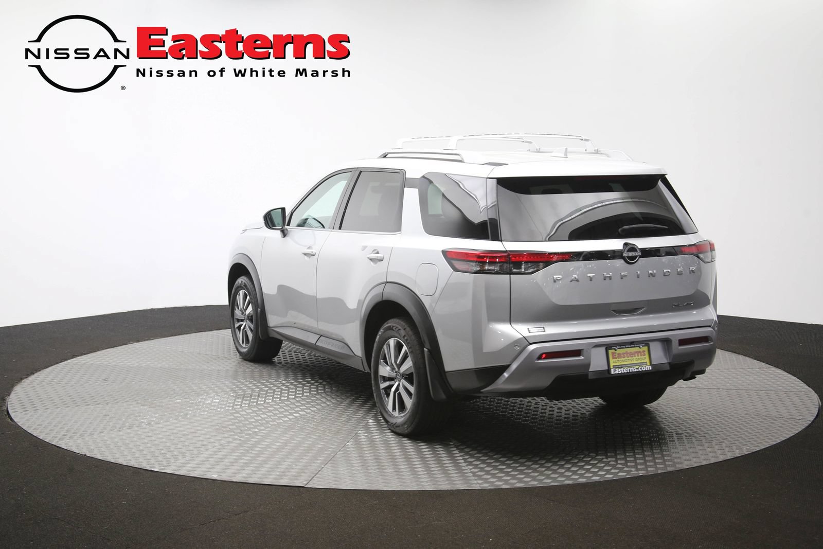 Used 2023 Nissan Pathfinder SL AWD/4WD image 66