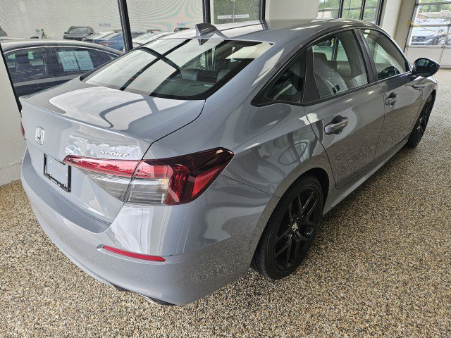 Used 2025 Honda Civic Sport image 2