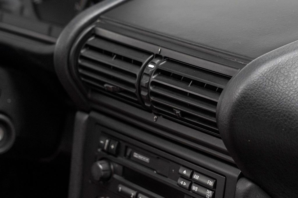 Used 1996 BMW Z3 1.9 image 33