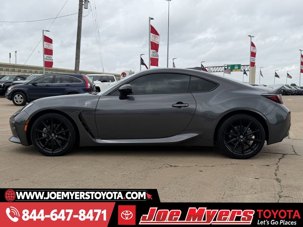 Used 2022 Toyota GR86 Premium image 6