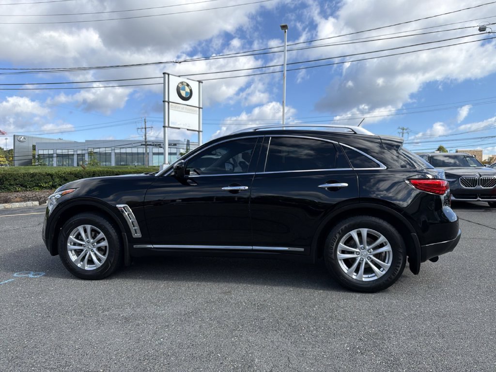 Used 2011 INFINITI FX35 AWD w/ Premium Pkg image 11