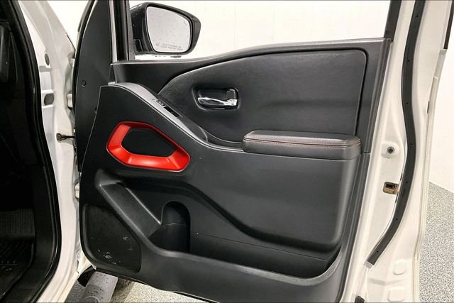 Used 2023 Nissan Frontier PRO-4X image 29