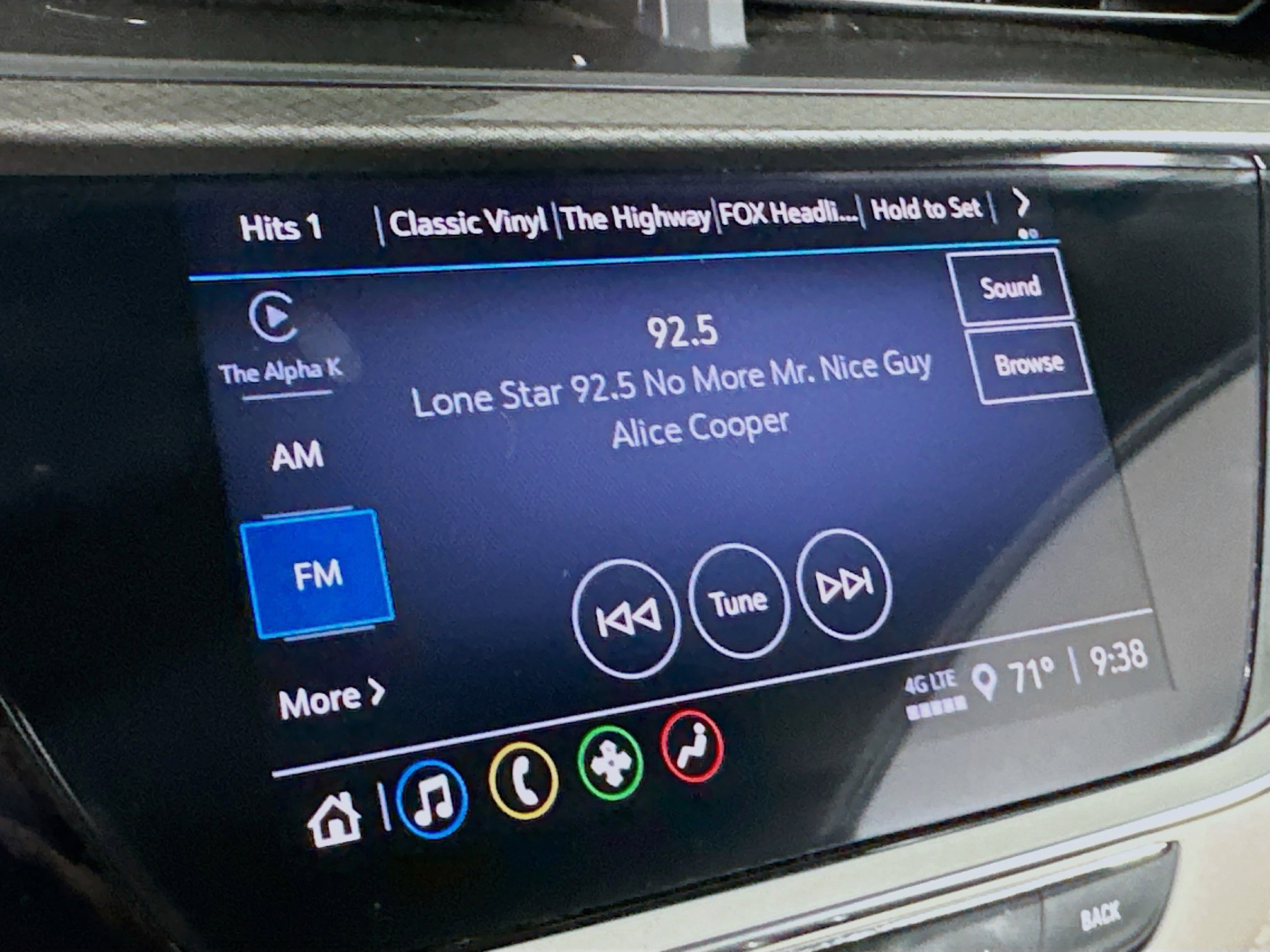 Used 2022 Buick Encore GX Select image 19