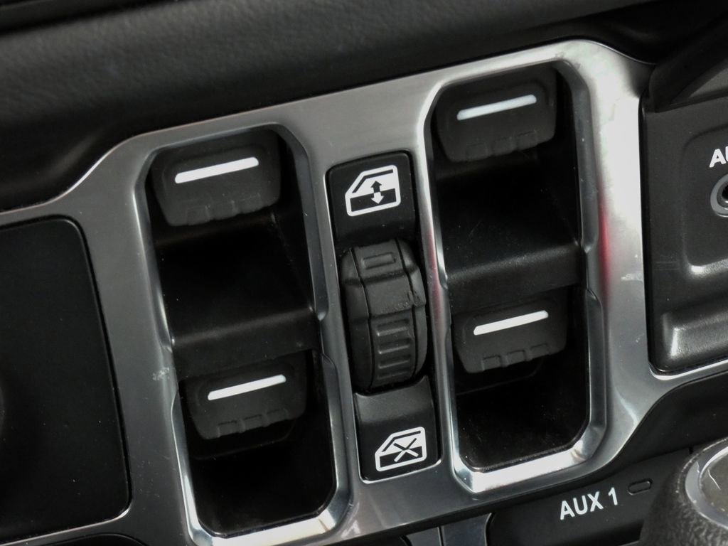 Used 2025 Jeep Wrangler Unlimited Rubicon image 28