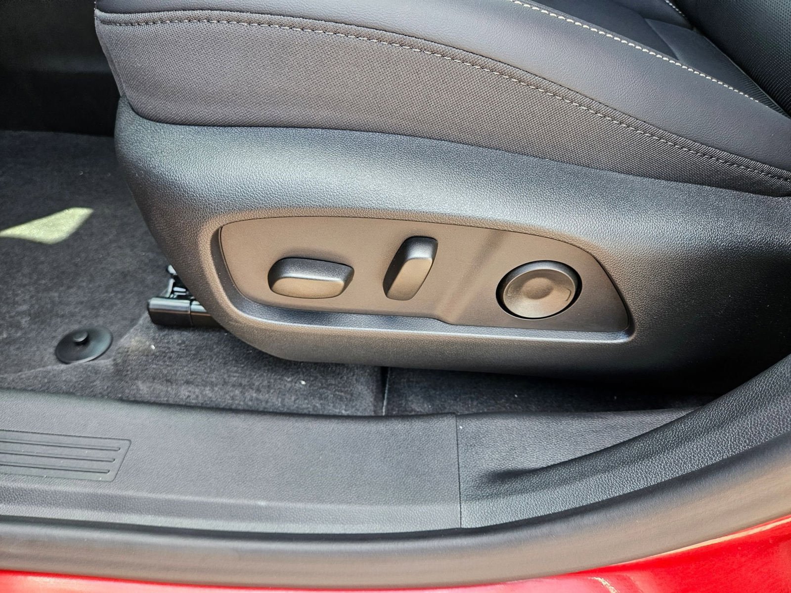 New 2026 GMC Terrain Elevation FWD image 23