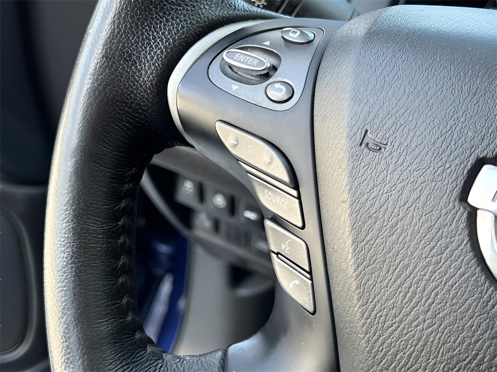 Used 2020 Nissan Pathfinder Platinum image 29