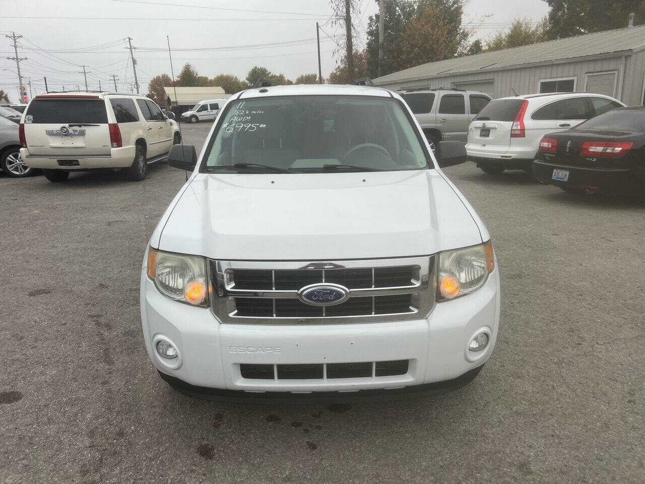 Used 2011 Ford Escape XLT image 4