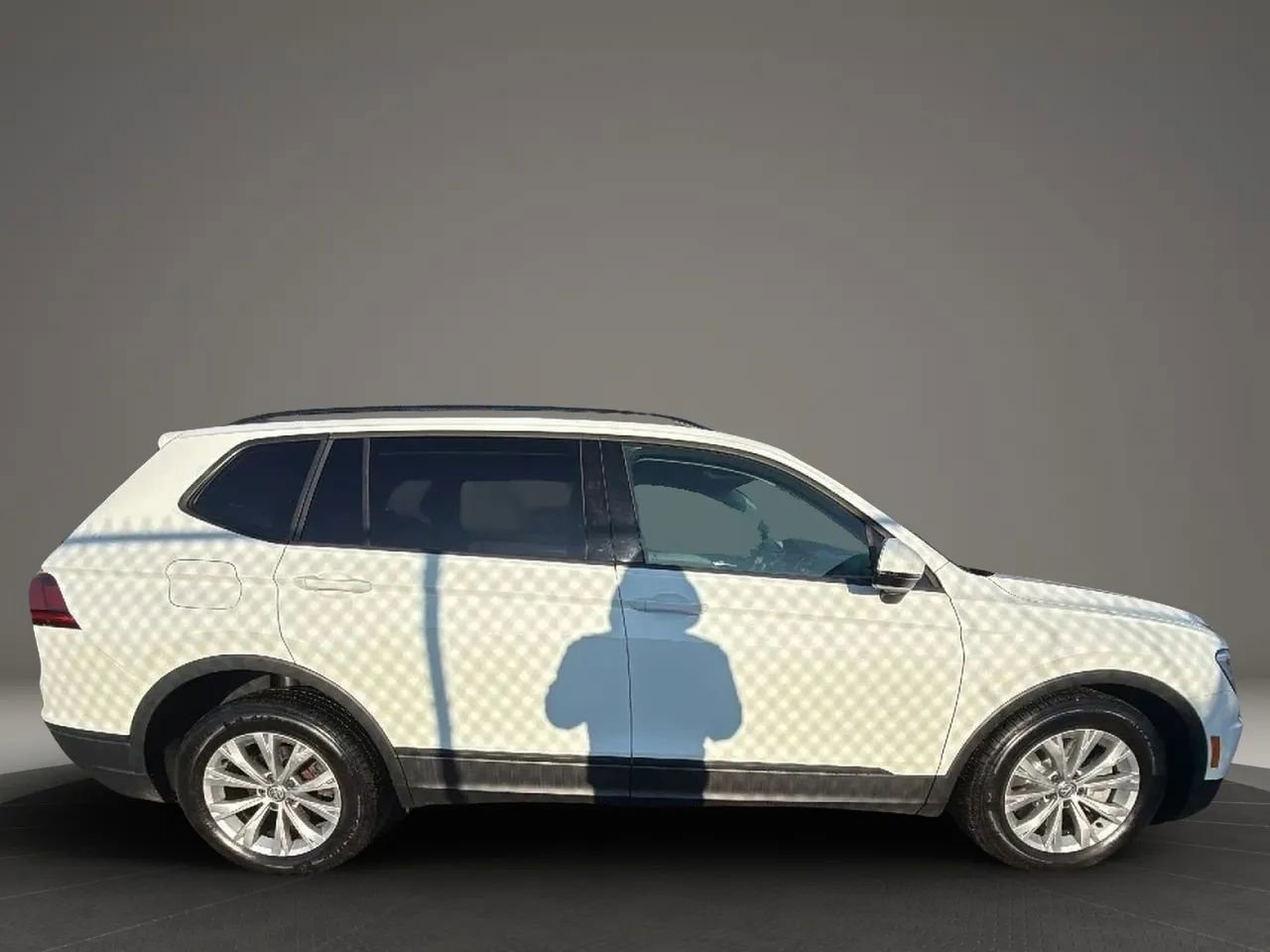 Used 2018 Volkswagen Tiguan S AWD/4WD image 4