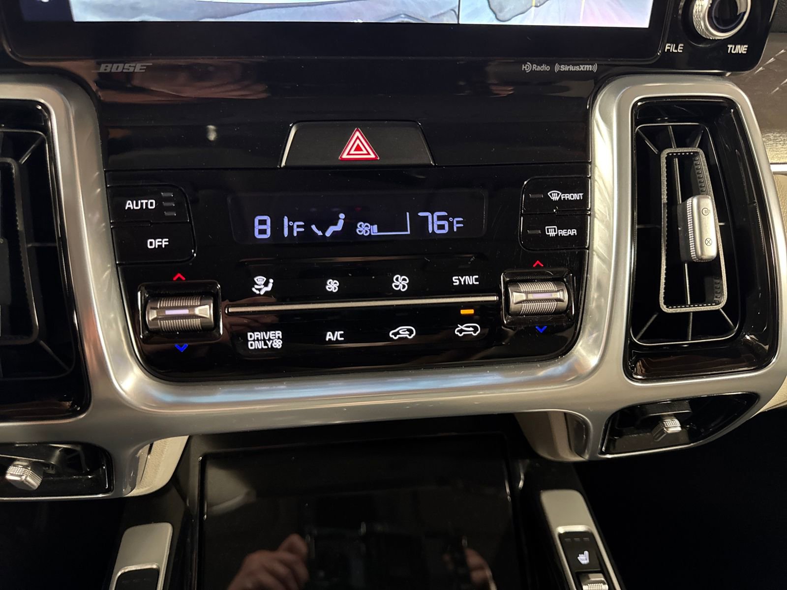 Certified 2023 Kia Sorento SX Prestige AWD/4WD image 19