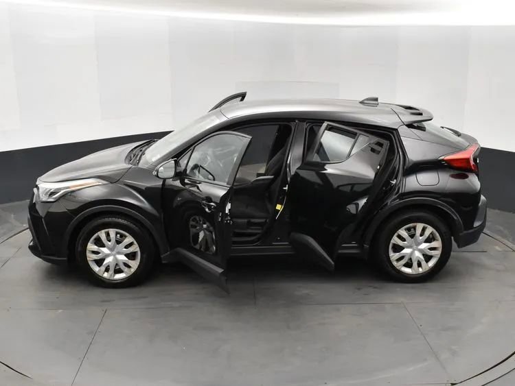 Used 2020 Toyota C-HR LE FWD image 7