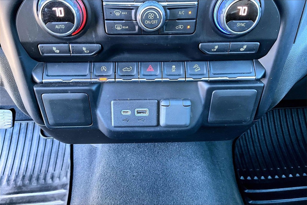 Used 2020 Chevrolet Silverado 1500 LT w/ All-Star Edition image 15