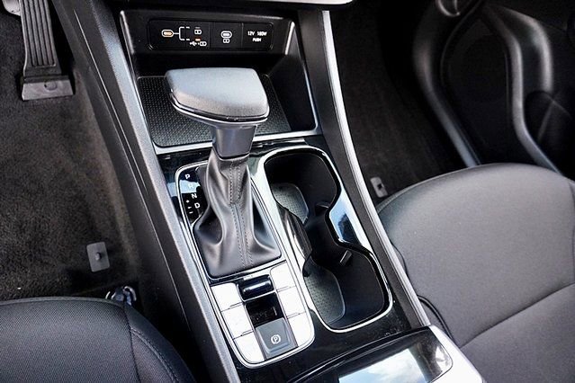 Certified 2025 Hyundai Tucson SE image 31