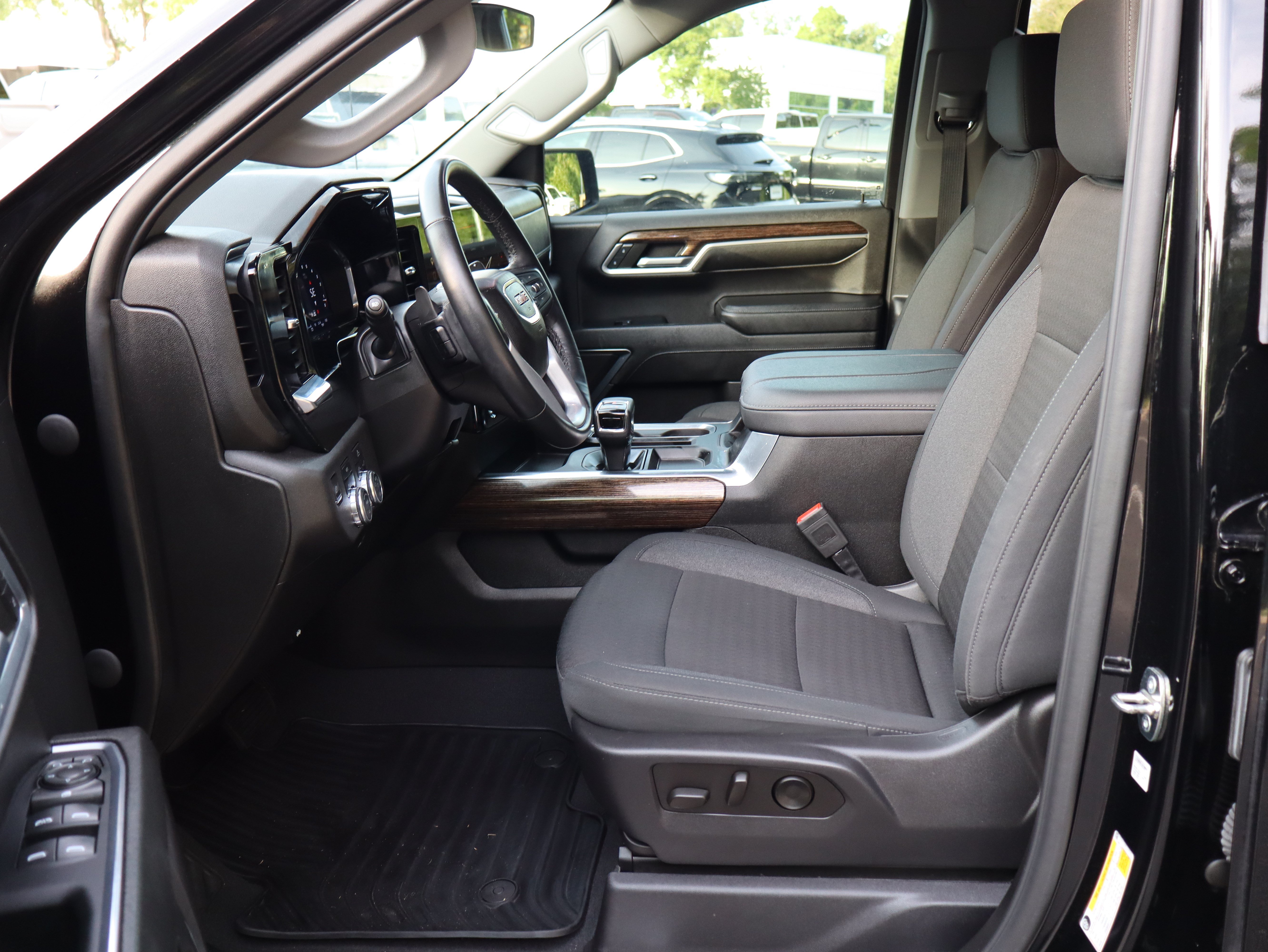 Used 2023 GMC Sierra 1500 Elevation AWD/4WD image 21