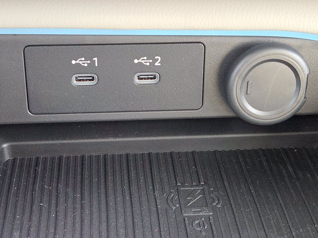 New 2026 Nissan Sentra SL w/ Floor Mat Package FWD image 18