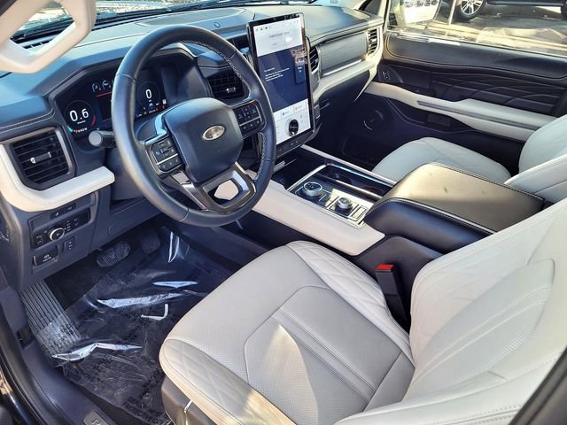 Certified 2024 Ford Expedition Platinum image 10
