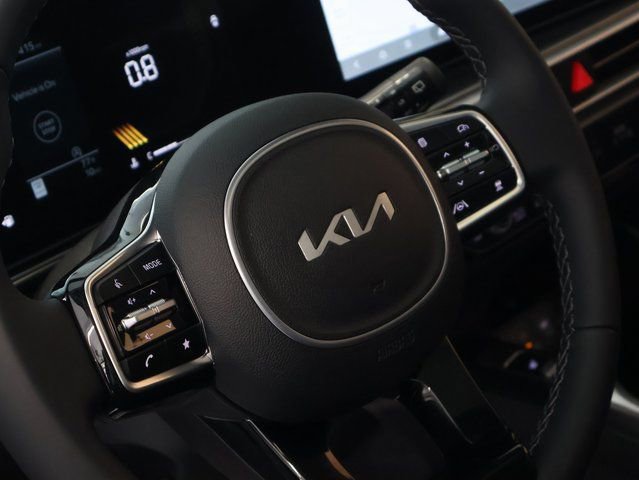 New 2025 Kia Sorento S w/ Panoramic Sunroof Package FWD image 18