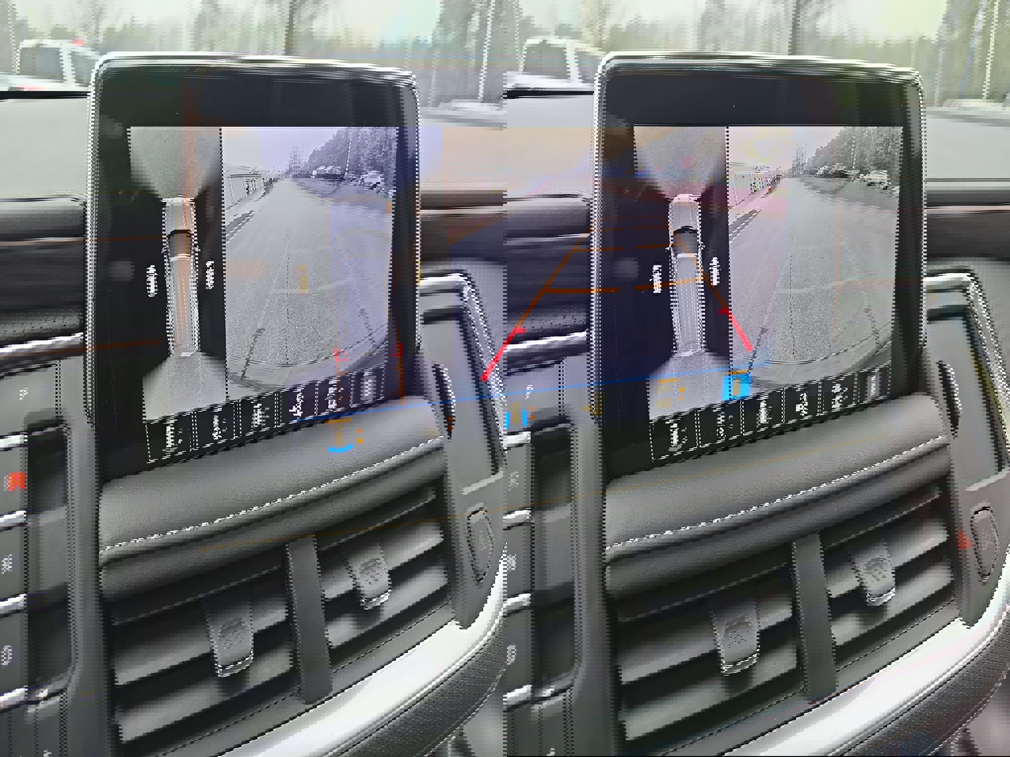 Used 2021 GMC Yukon SLT w/ SLT Premium Package image 26