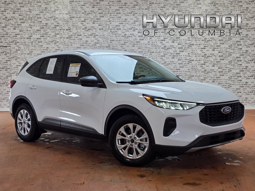 Used 2025 Ford Escape Active w/ Cold Weather Package