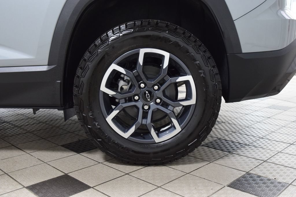 New 2027 Chevrolet Equinox ACTIV w/ Safety and Technology Package AWD/4WD image 27