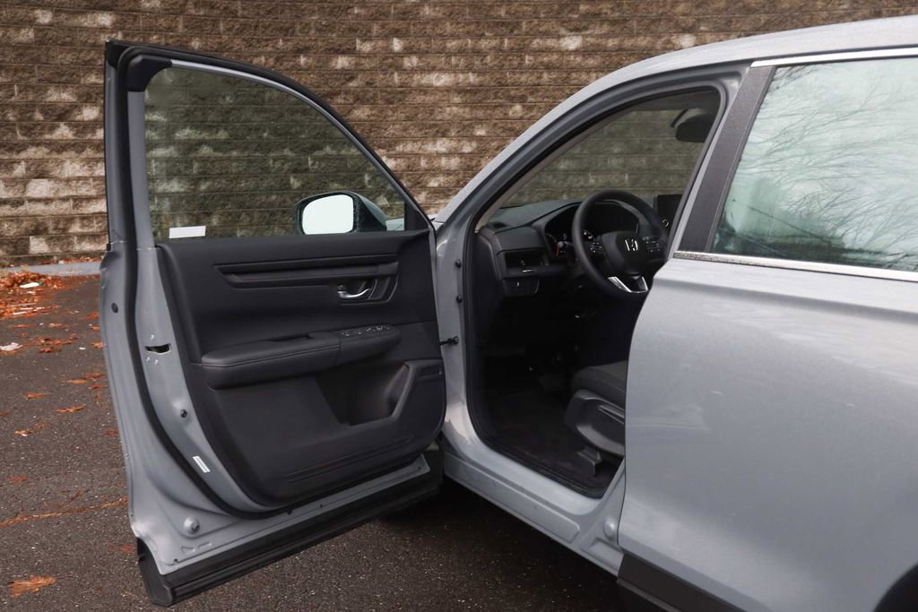 Used 2023 Honda CR-V LX image 23