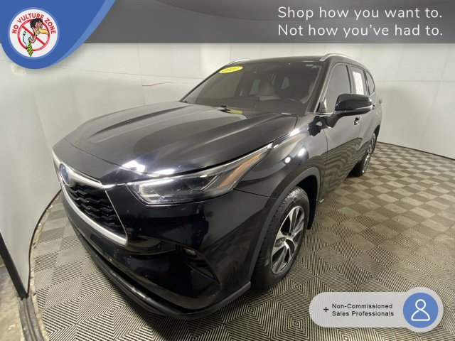 Used 2022 Toyota Highlander XLE