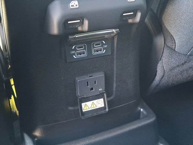 Used 2024 Jeep Wrangler Unlimited Sahara w/ Technology Group image 12