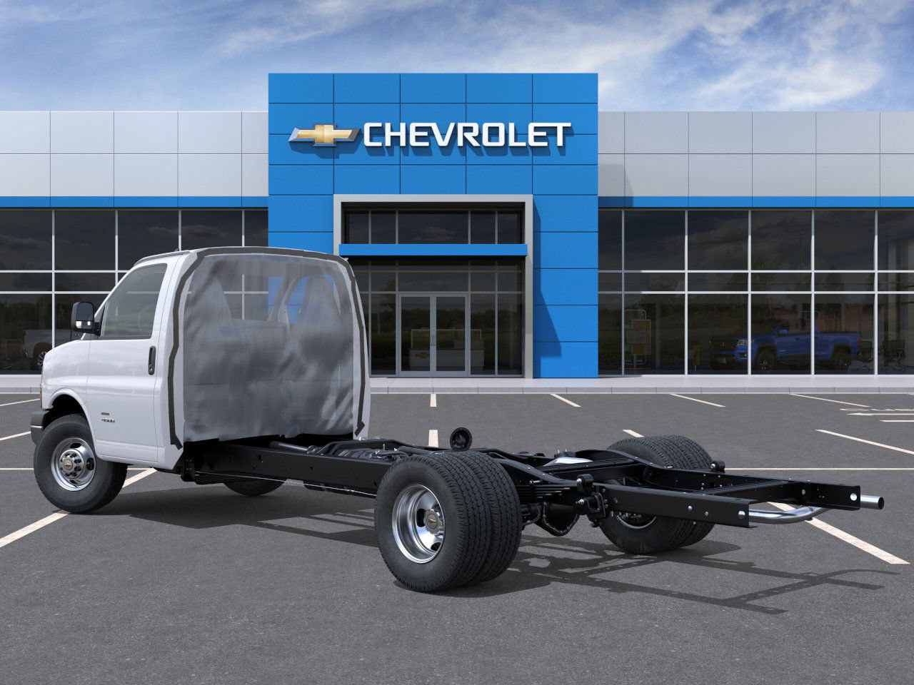 New 2025 Chevrolet Express 4500 Extended w/ Power Convenience Package RWD image 18