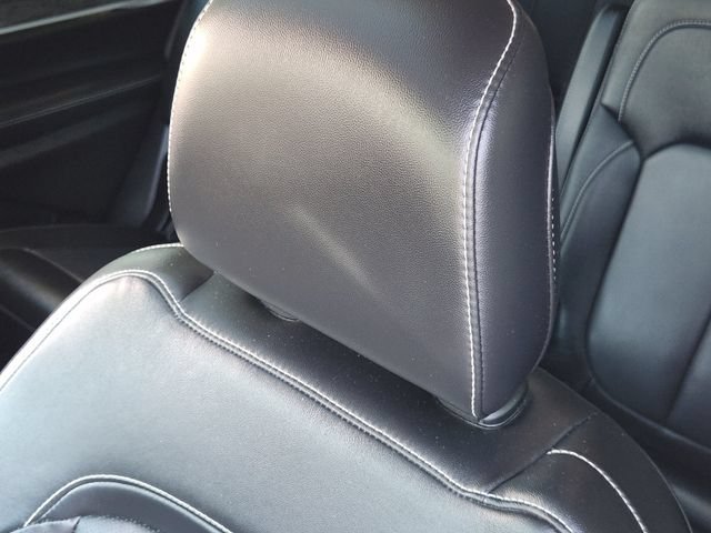 Certified 2023 Jeep Grand Cherokee L Limited w/ Luxury Tech Group II AWD/4WD image 16