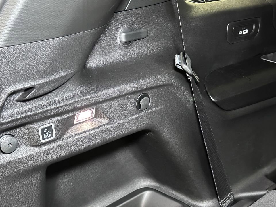 New 2025 Jeep Grand Cherokee L Altitude image 14