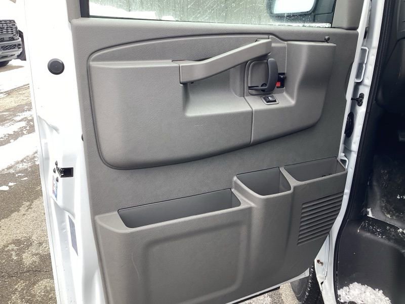 New 2025 Chevrolet Express 2500 image 19