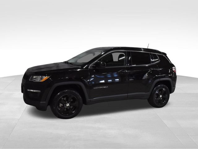 Used 2019 Jeep Compass Latitude w/ Cold Weather Group AWD/4WD image 3