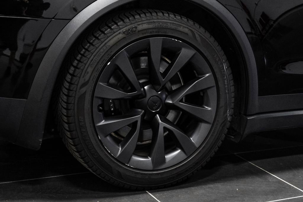 Used 2023 Tesla Model X image 62