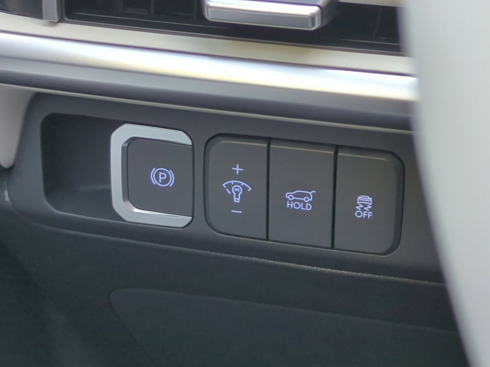 Used 2026 Hyundai Santa Fe SE AWD/4WD image 32