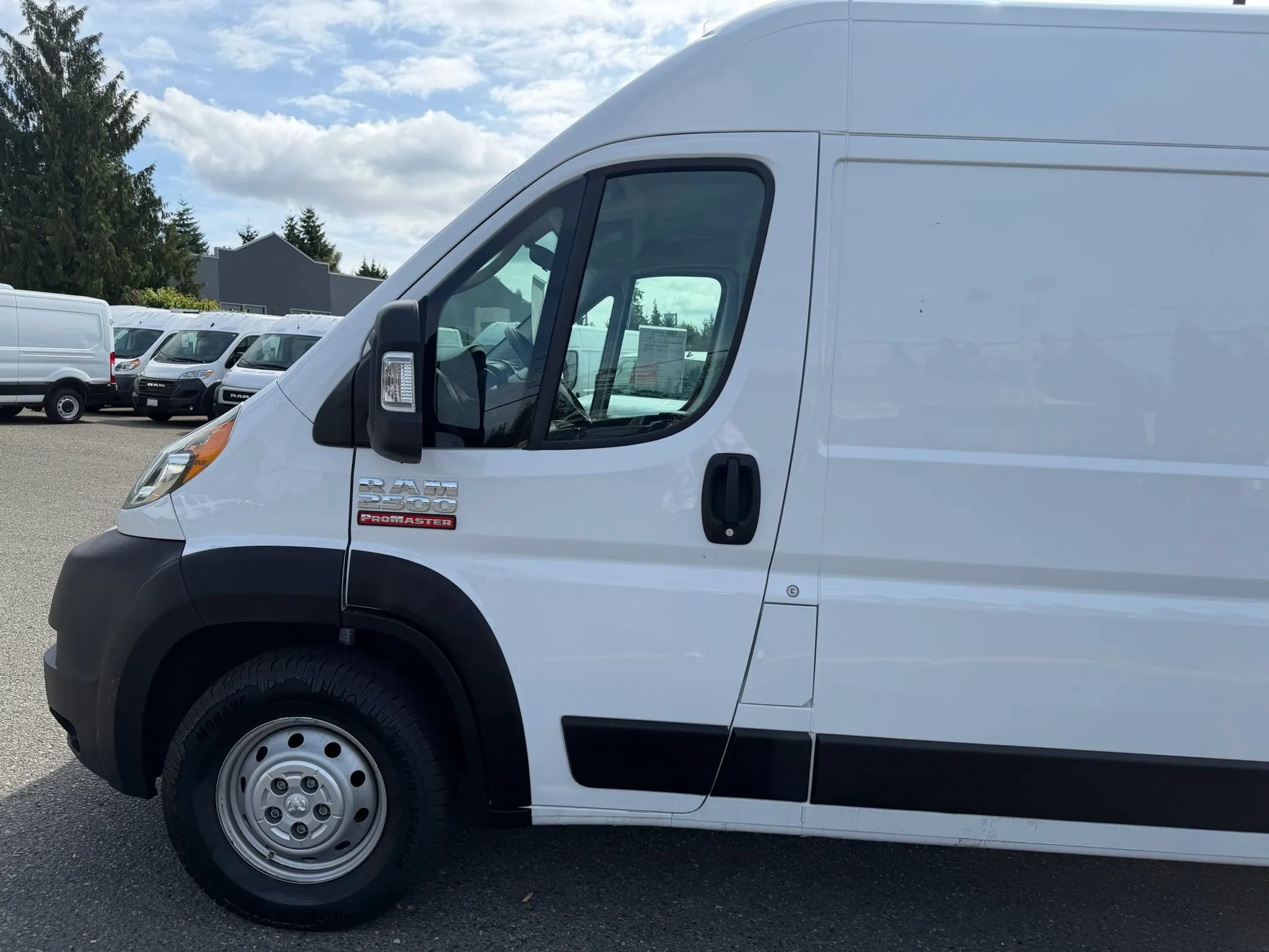 Used 2021 RAM ProMaster 2500 FWD image 10