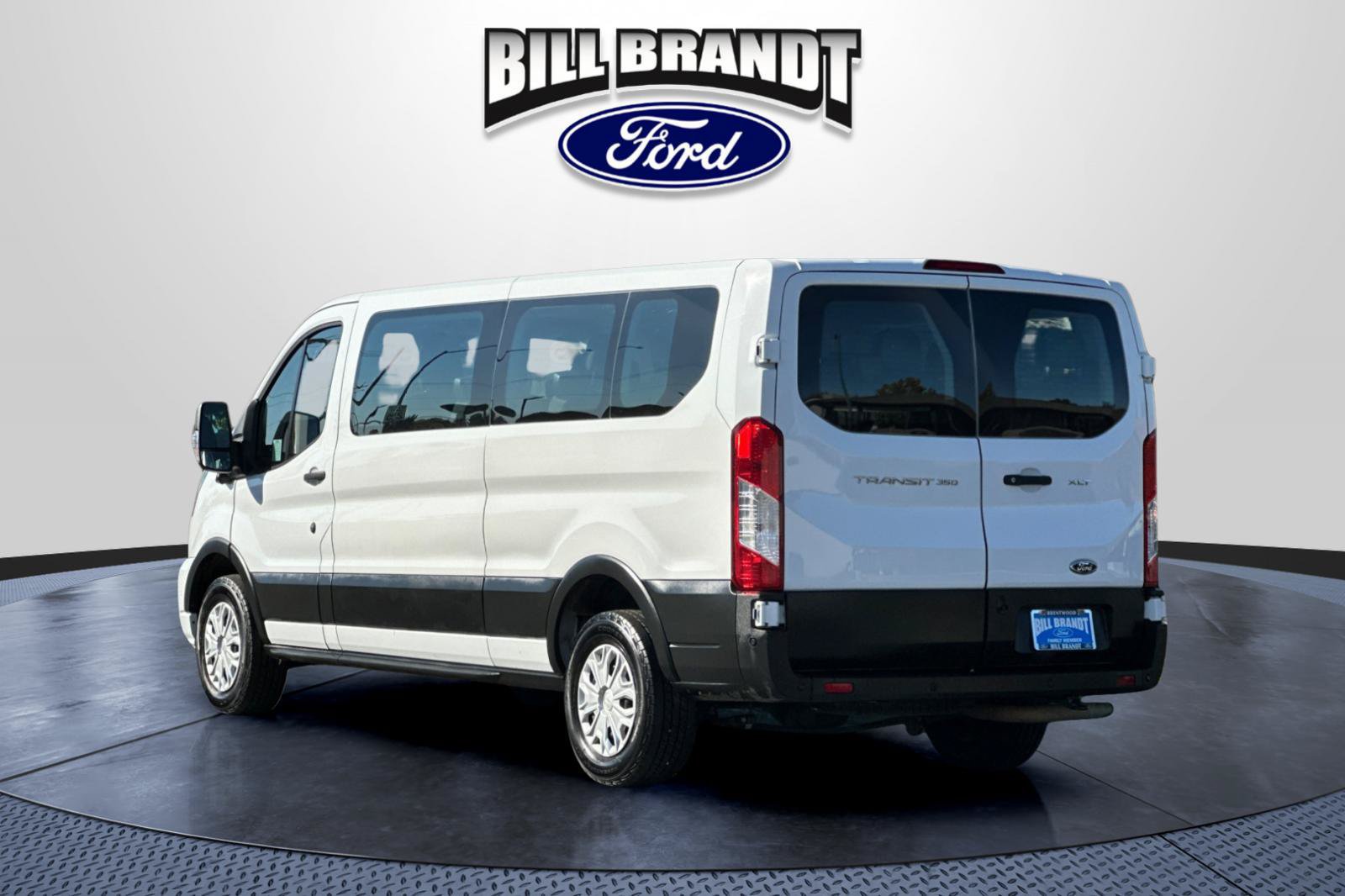 Certified 2023 Ford Transit 350 XLT RWD image 5