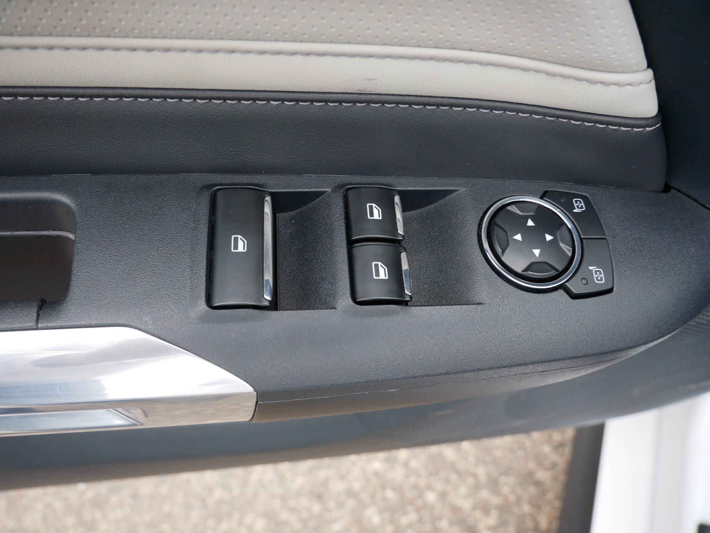 Used 2024 Ford Mustang Premium RWD image 20