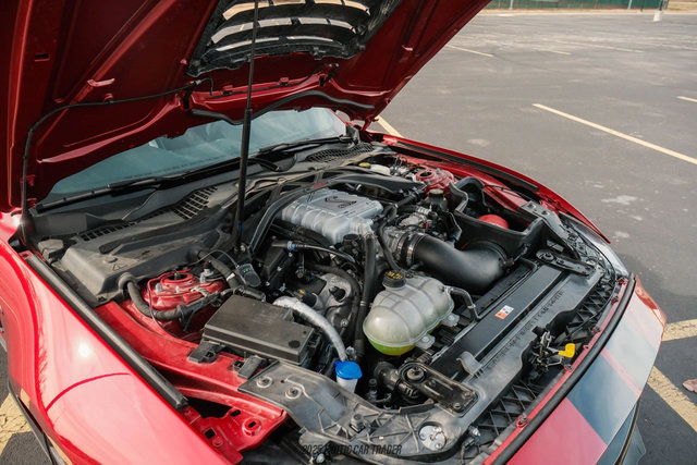 Used 2020 Ford Mustang Shelby GT500 w/ Carbon Fiber Track Pack image 16