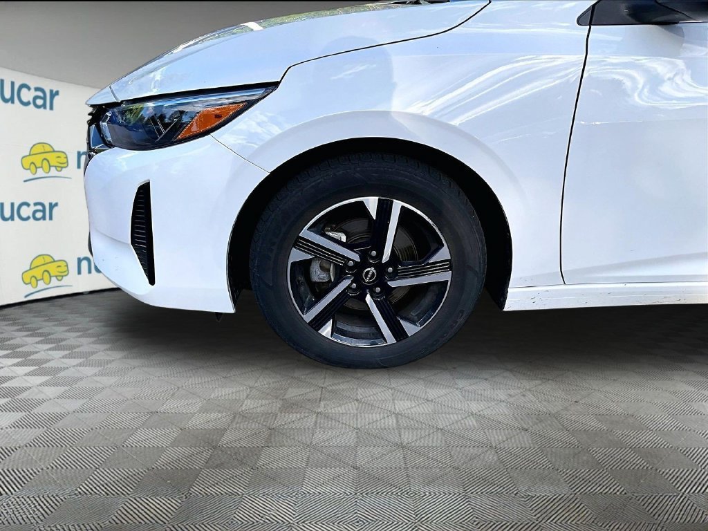 Used 2024 Nissan Sentra SV FWD image 7