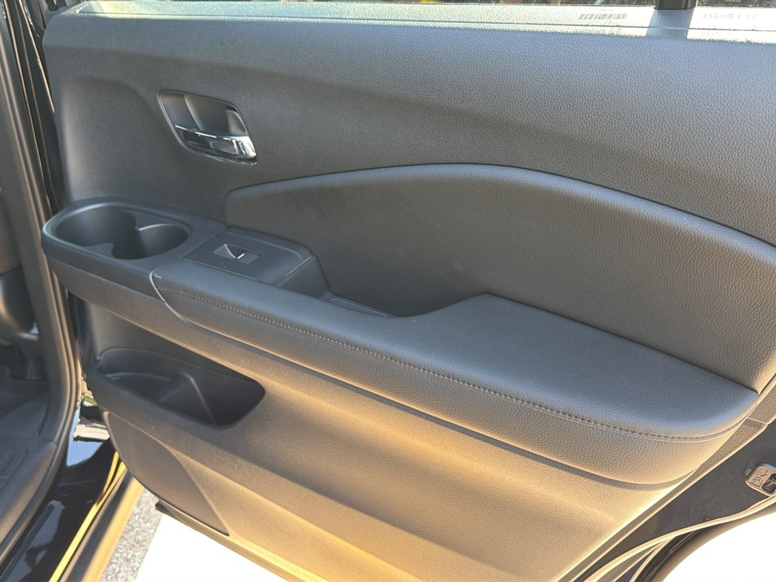 Used 2022 Honda Pilot Sport image 16